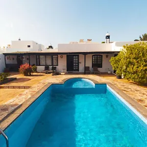 Luxury Alfred Villa Puerto del Carmen (Lanzarote)